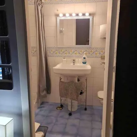 Home Napoli Apartmán *